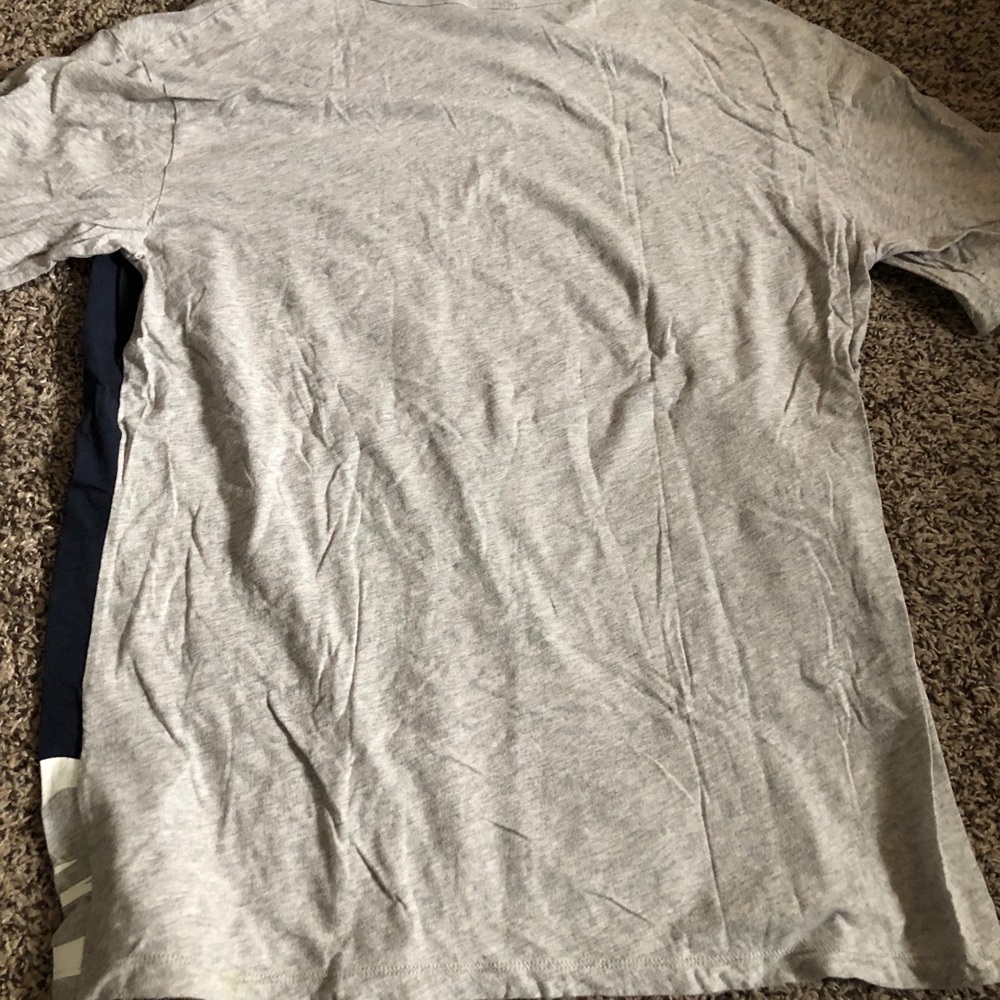 H&M Tsnami Tee - Picture 4 of 4
